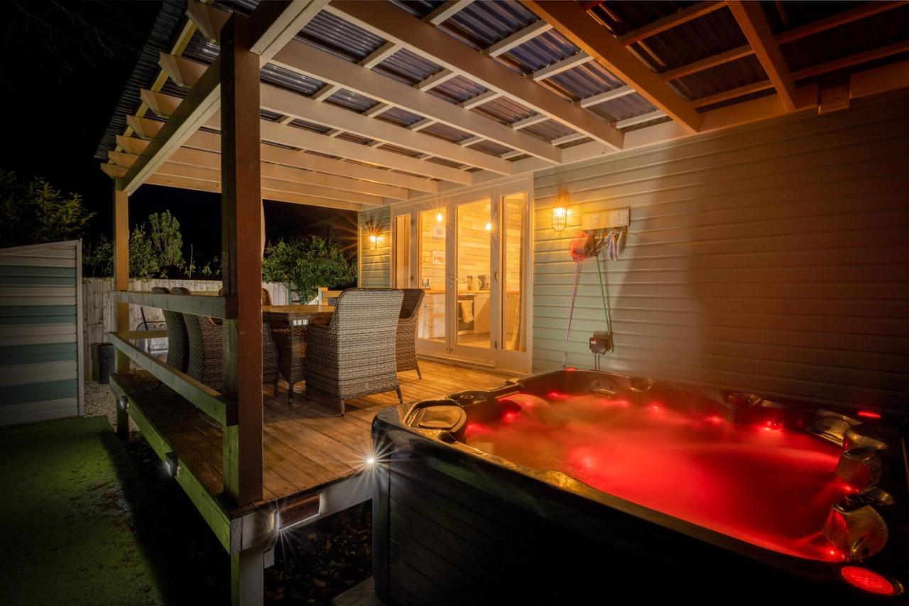 Vila Den Of Joy Humberston Fitties Sleeps 6,Hot Tub,Log Burner Cleethorpes Exteriér fotografie