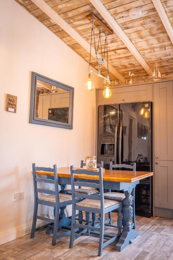 Vila Den Of Joy Humberston Fitties Sleeps 6,Hot Tub,Log Burner Cleethorpes Exteriér fotografie